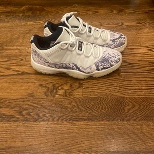 Air Jordan snakeskins 11 retro lows. Barely worn, good condition